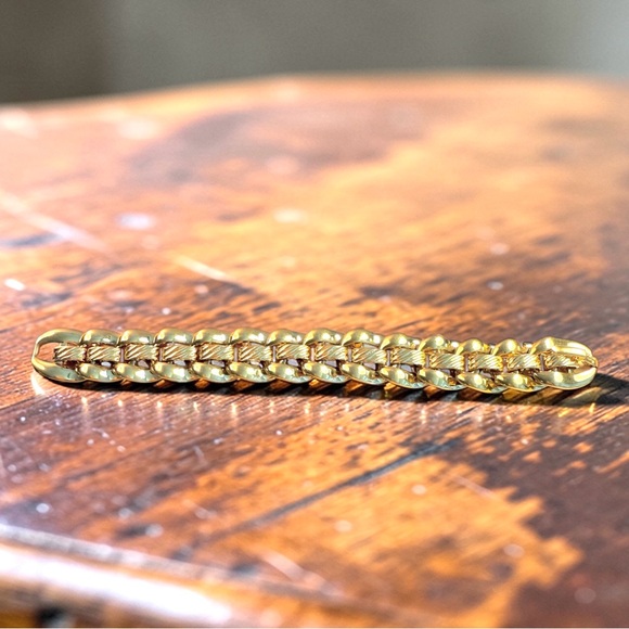 Vintage Napier Chunky Textured Link Bracelet Excellent condition! - Picture 3 of 5